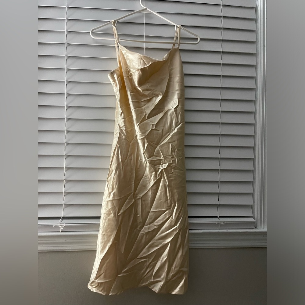Brand new American thread dress